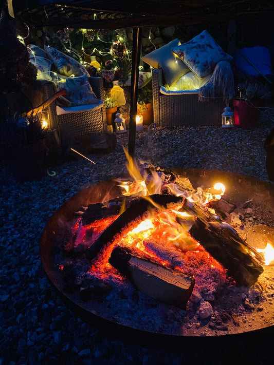 How Do You BBQ In The Winter? 6 Tips For Grilling & Chilling